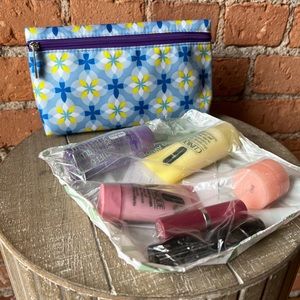 Clinique Bonus GWP 7-piece set; makeup, lotion, cleaners